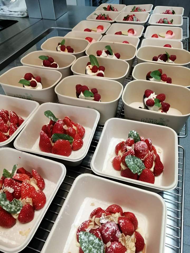 Savoureux plats à emporter faits maison chaque jour